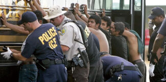 Jueces del Supremo critican política de deportaciones del gobierno de Biden