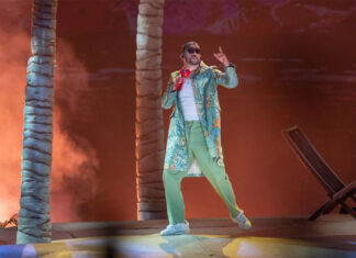 Bad Bunny despide su “tour más caliente” en el Azteca de México