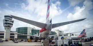 Cientos de retrasos en aeropuertos de Florida por una falla de radar