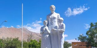 Solicitan declarar el natalicio de Gabriela Mistral como «Día de la Poesía Chilena»