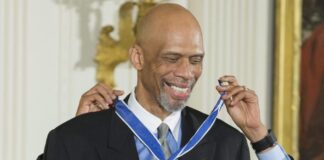 Abdul-Jabbar dice que Martin Luther King le inspiró en su carrera literaria