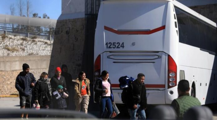 Desesperación en frontera de México tras nueva política migratoria de EEUU