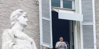 El papa pide mostrar cercanía a los ucranianos con ayuda y oración