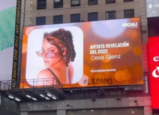 Cesia Saenz, brilla en pantallas de Time Square de New York, tras ganar premio internacional