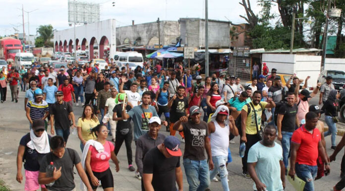 Política migratoria de EEUU mantiene en vilo a migrantes varados en México