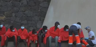 La inmigración irregular en España cayó un 25.6 % en 2022