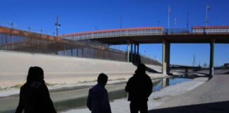 Políticos republicanos dicen que terrorista afgano fue detenido con migrantes en frontera