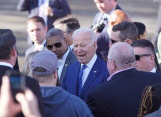 Los estadounidenses ven una prioridad la reducción del déficit presupuestario