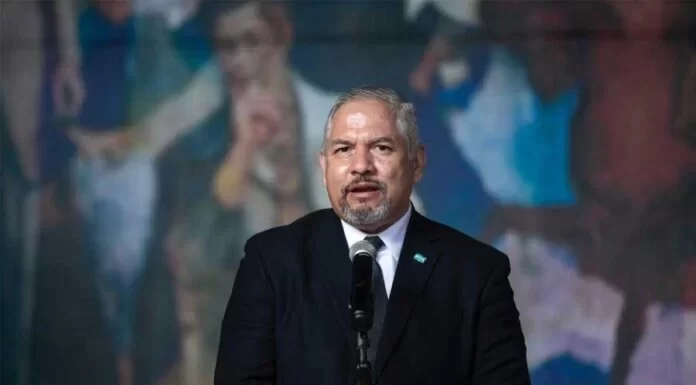 Canciller Reina rechaza informe del Departamento de Estado, apunta que tiene tinte político