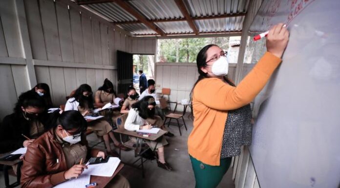 BM: Pandemia agravó la crisis educativa en América Latina, tardará 4 años en recuperarse