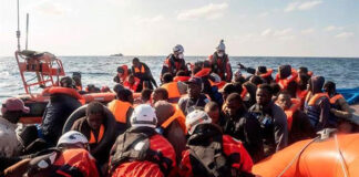 Casí 3.000 migrantes llegan en últimas 48 horas a la isla de Lampedusa