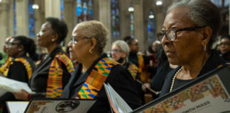 Celebran misa en honor a los afrolatinos en catedral del centro de Nueva York