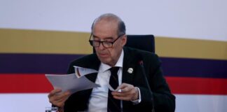 EEUU invita a Colombia a cooperar más en migración, narcotráfico y clima