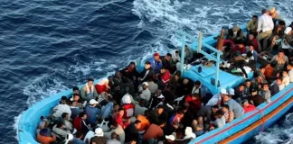 Migrantes varados en Túnez: entre el mar, el desierto y un país «no seguro»