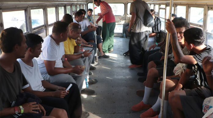 Juez de EEUU bloquea liberación de indocumentados detenidos en la frontera