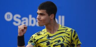 Alcaraz gana a Evans por la vía rápida y se cita con Tsitsipas en la final