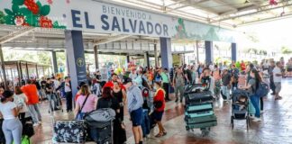 El Salvador registra la visita de 77 mil extranjeros, muchos de ellos hondureños