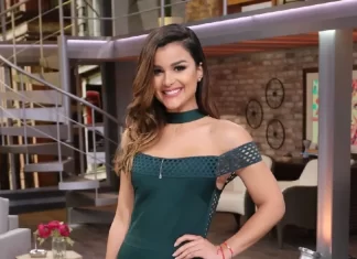 Clarissa Molina se une al grupo de presentadores de los Latin AMAs