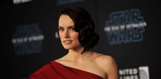 La «jedi» Daisy Ridley capitanea el regreso de «Star Wars» a la gran pantalla