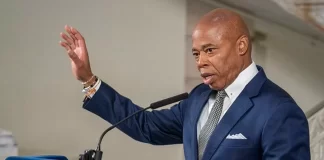 Nueva York acusa a Texas de “utilizar” a los migrantes al enviarlos a Nueva Jersey