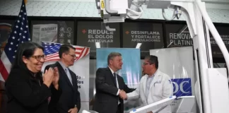 Embajada de EE UU dona equipo móvil rayos x-digital al Hospital San Felipe
