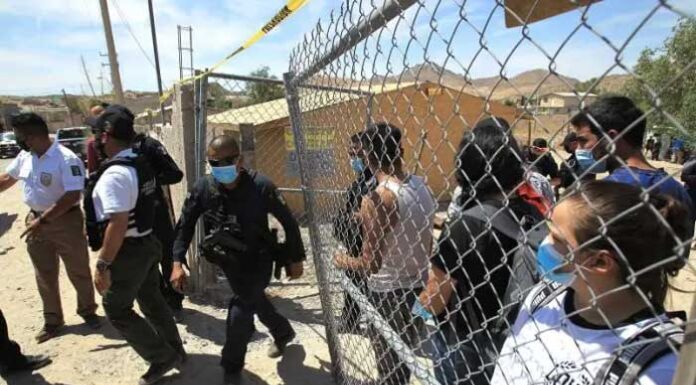 Unos 25,000 migrantes están en centros de detención en EE UU