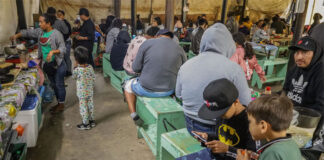 Migrantes acaparan albergues en Tijuana tras una semana del término del Título 42