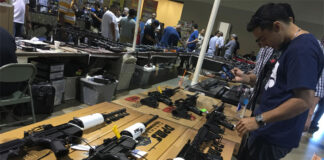 Los latinos están más expuestos a la violencia con armas de fuego, según asociación médica