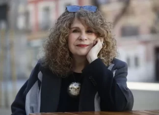 España otorga la nacionalidad a la poeta nicaragüense Gioconda Belli y otros 12 exiliados