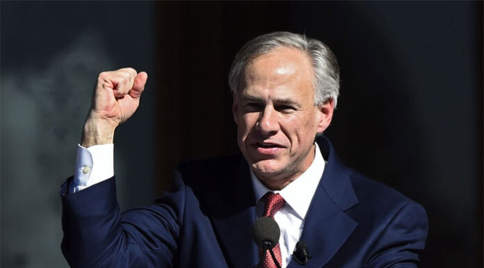 Gobernador de Texas envía helicópteros a frontera con México y promete endurecer leyes