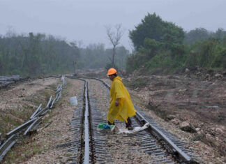 Innovador proyecto preparará a hispanos para trabajos en la industria ferroviaria de EEUU