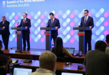 Cuatro líderes centroeuropeos rechazan las cuotas migratorias obligatorias