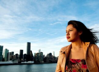 “From Here”, documental que explora la búsqueda de “pertenencia” de los inmigrantes