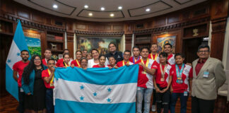 Presidenta hondureña juramenta a deportistas que irán a Olimpiadas Especiales en Berlín