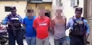 Policía de Fronteras intercepta vehículos con migrantes irregulares entre estos cinco menores