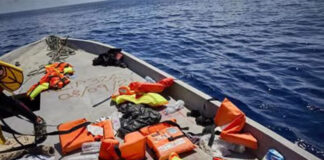 Una barca con 50 migrantes en situación crítica al sur de Malta pide un rescate urgente