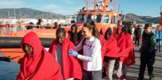 Rescatados 162 inmigrantes cuando intentaban alcanzar las costas españolas