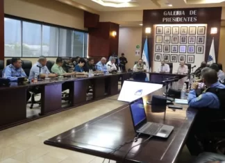 Toque de queda no afecta economía según autoridades de Seguridad