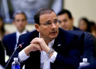 Honduras tiene problemas más grandes que la politiquería que se está jugando, reflexiona Juan Carlos Sikaffi