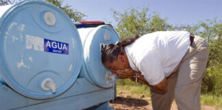 Aumentan estaciones de agua en la frontera de Arizona y México tras dos muertes por calor
