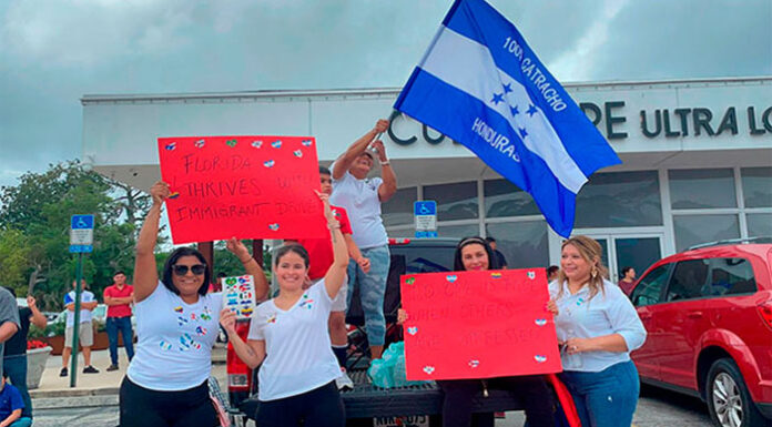 Inmigrantes de Florida en alerta por proyecto que elimina identificaciones comunitarias