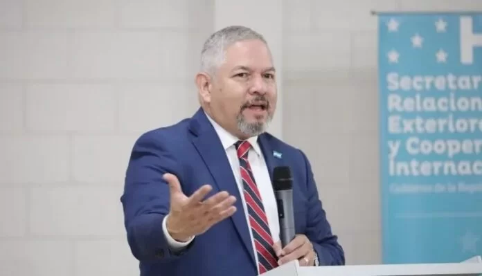 Eduardo-Enrique-Reina-696x399