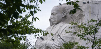 Miles de personas marchan en Washington en el 60 aniversario del “I have a dream”