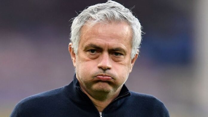 mourinho-696x392