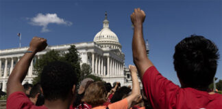 Más de 100 mil «soñadores» podrán acceder a planes médicos tras nueva norma de Biden