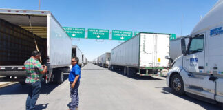Transportistas ven freno en exportaciones en mexicana Ciudad Juárez por crisis migrante