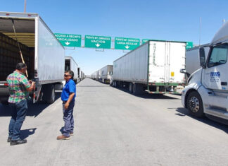 Transportistas ven freno en exportaciones en mexicana Ciudad Juárez por crisis migrante