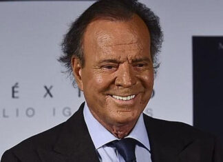 Más de 400 famosos felicitan al cantante Julio Iglesias en un vídeo por sus 80 años