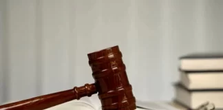 Condenan en España a un hombre por insultar a una mujer ecuatoriana por su origen