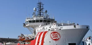 El barco de Open Arms salva a 55 migrantes en tercer rescate en dos días en Mediterráneo